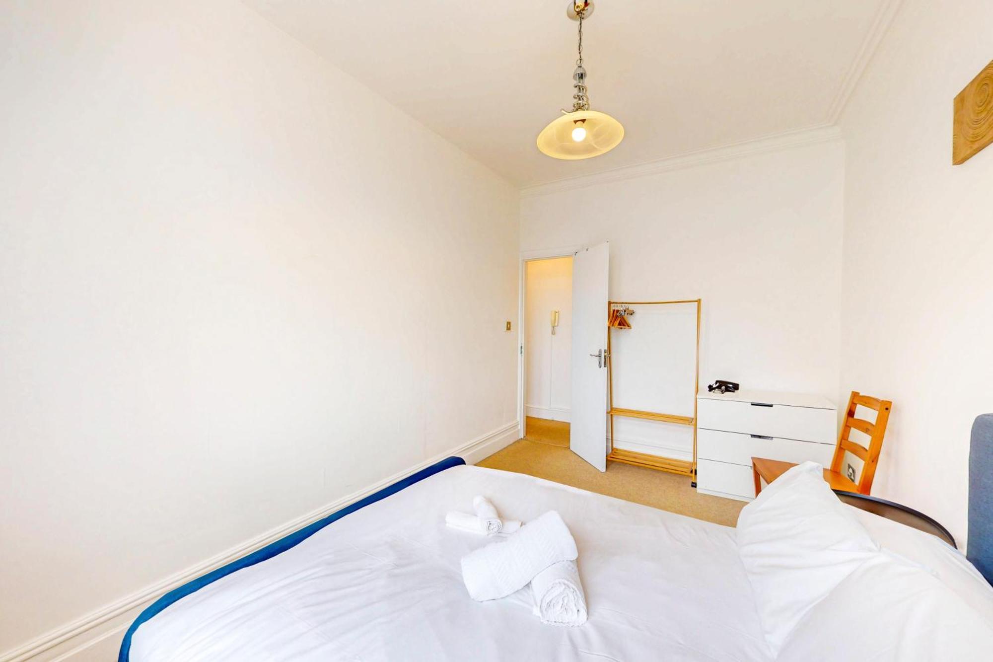 Appartement 2-bed Flat Steps To Wimbledon Park & Tube Londres