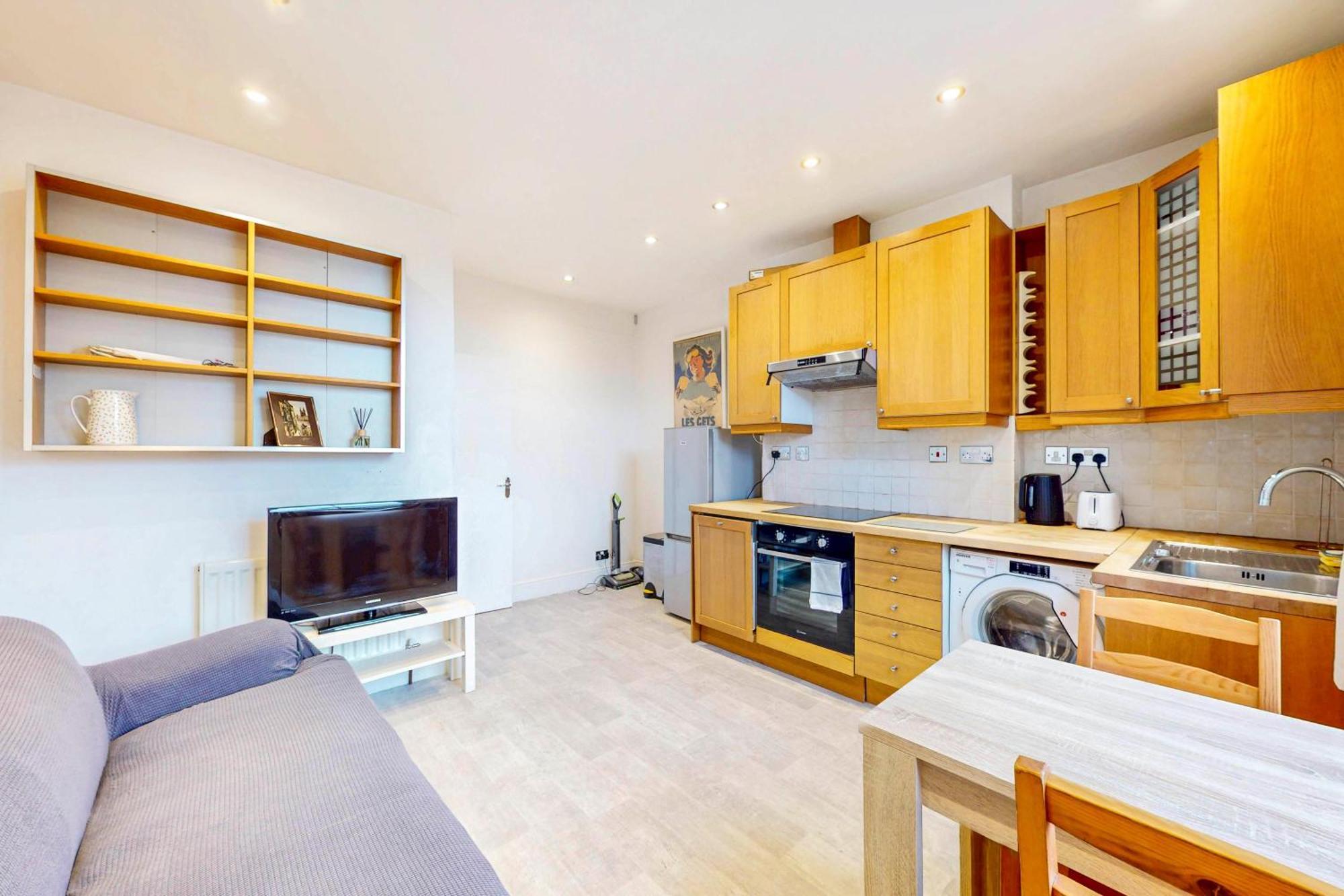 Appartement 2-bed Flat Steps To Wimbledon Park & Tube